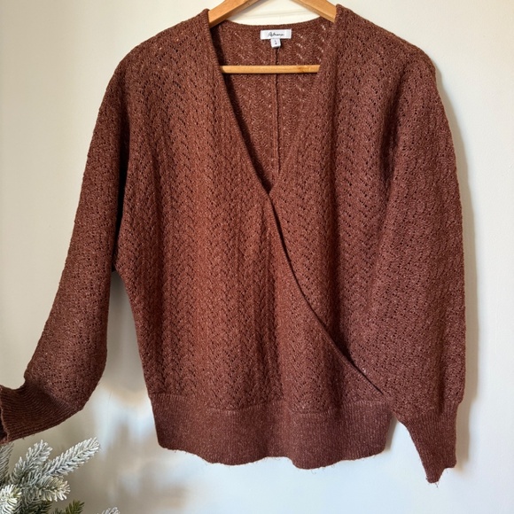 6 items more than 10 outfits - Picture 15 of 16